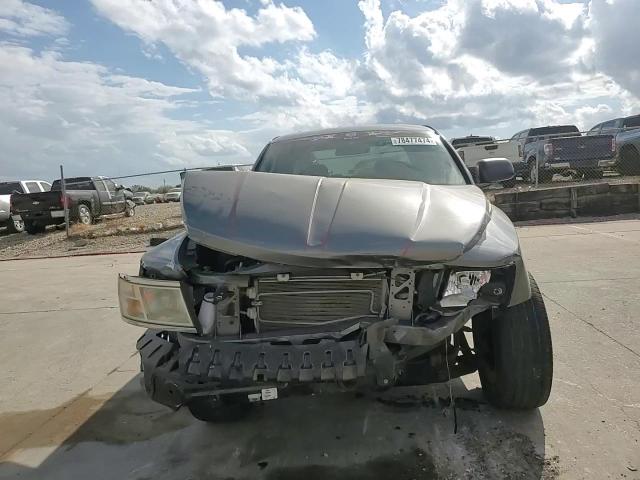 2008 Dodge Dakota - Image 10