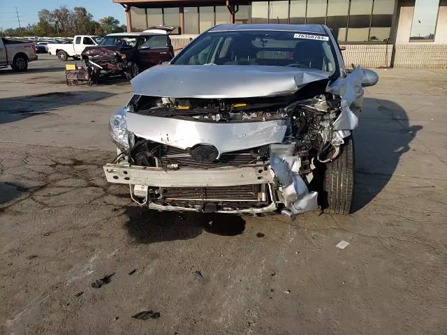 2015 Toyota Prius - Image 11