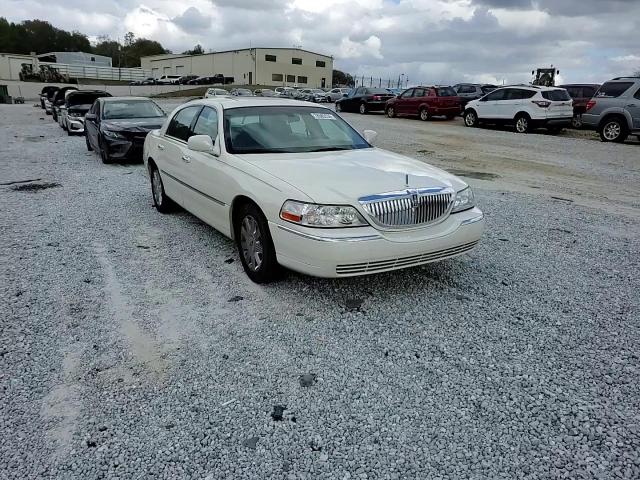 2004 Lincoln Town Car Ultimate VIN: 1LNHM83W34Y688374 Lot: 78505234