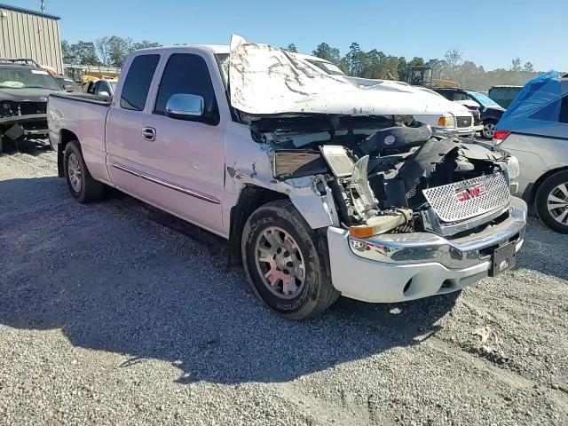 2005 GMC New Sierra C1500 VIN: 2GTEC19T651320628 Lot: 75804334