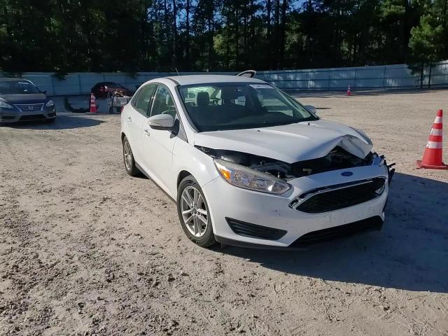 2016 Ford Focus Se VIN: 1FADP3F28GL210805 Lot: 73481034