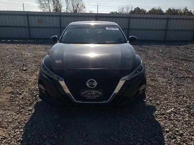 2020 Nissan Altima - Image 10