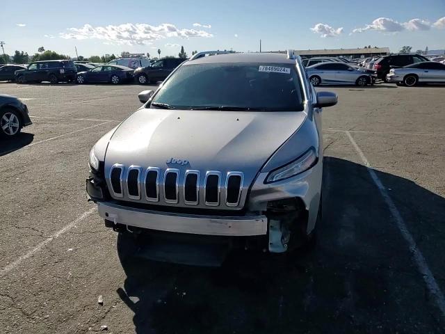 2016 Jeep Cherokee Latitude VIN: 1C4PJLCS7GW201024 Lot: 78489024