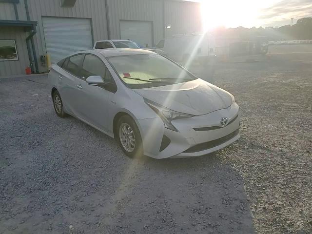 JTDKARFU8G3516698 2016 Toyota Prius