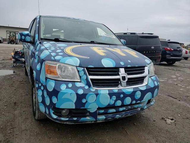 2008 Dodge Caravan - Image 11