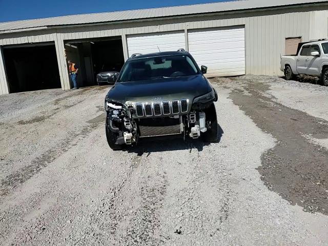 2019 Jeep Cherokee Latitude Plus VIN: 1C4PJMLX9KD121567 Lot: 75873854