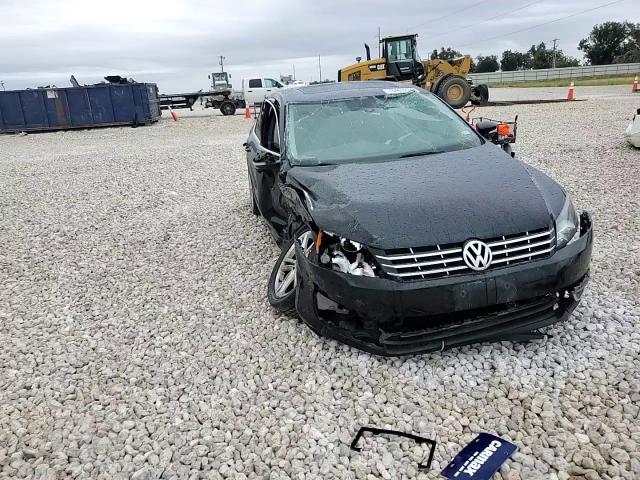 2015 Volkswagen Passat - Image 10
