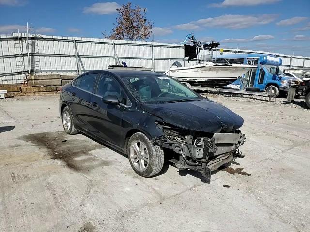 2017 Chevrolet Cruze - Image 11