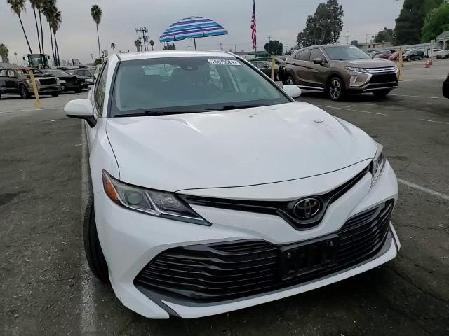 2019 Toyota Camry L VIN: 4T1B11HK2KU806897 Lot: 76570024