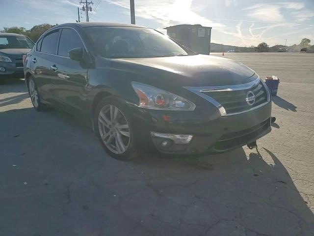 2015 Nissan Altima - Image 11