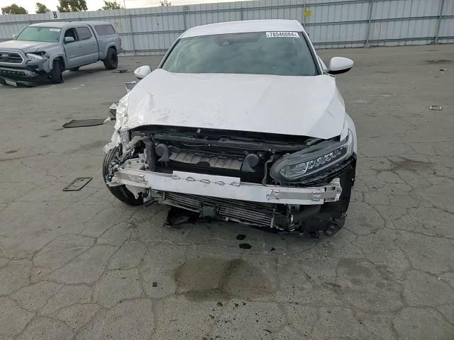 2019 Honda Accord - Image 11