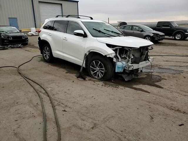 2018 Toyota Highlander Se VIN: 5TDJZRFH8JS558530 Lot: 76507074