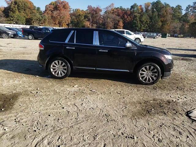 2013 Lincoln MKX - Image 14