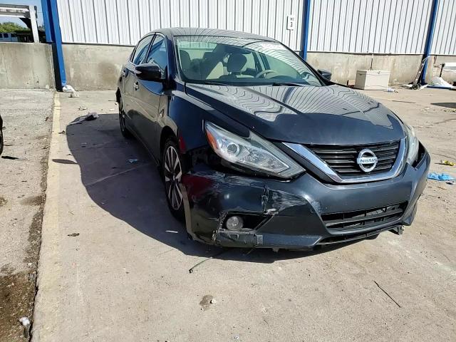 2016 Nissan Altima - Image 13