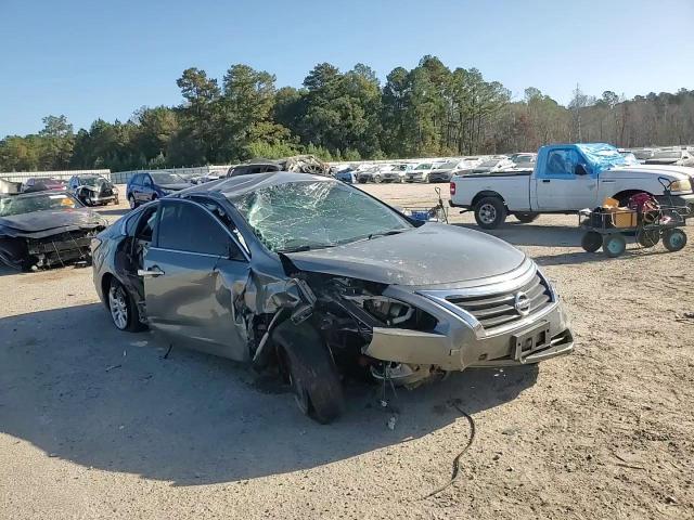 2015 Nissan Altima - Image 11