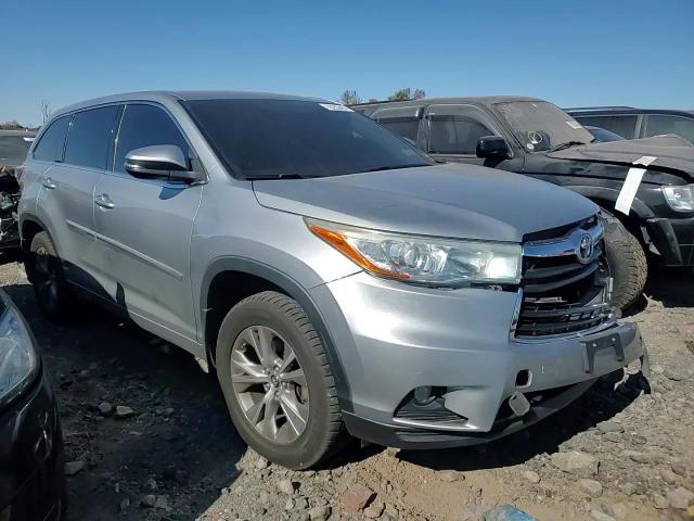 2016 Toyota Highlander Le VIN: 5TDBKRFH5GS296628 Lot: 76253484