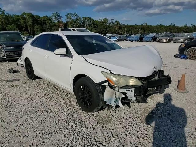 2016 Toyota Camry Le VIN: 4T1BF1FK5GU162825 Lot: 76310114