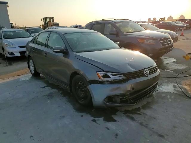 3VWD07AJXEM417127 2014 Volkswagen Jetta Se