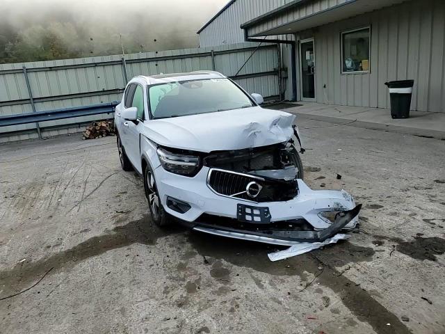 2021 Volvo Xc40 T5 Momentum VIN: YV4162UK2M2565707 Lot: 75493104