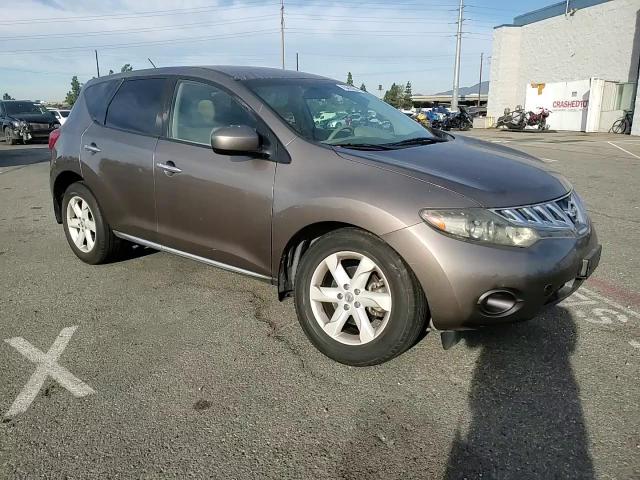 2010 Nissan Murano - Image 12
