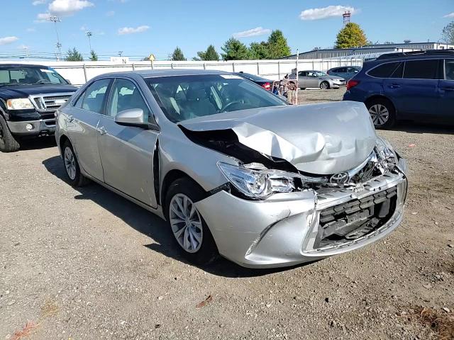 4T1BF1FK8HU318986 2017 Toyota Camry Le