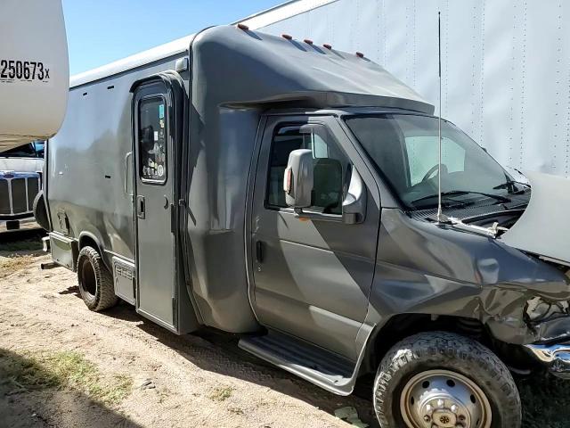 2003 Ford Econoline E450 Super Duty Cutaway Van VIN: 1FDXE45F03HB61860 Lot: 74088704