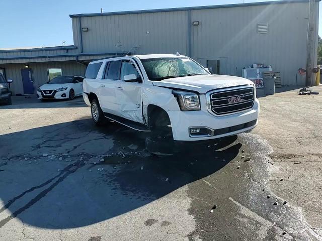 2017 GMC Yukon Xl C1500 Slt VIN: 1GKS1GKC2HR402541 Lot: 76113004