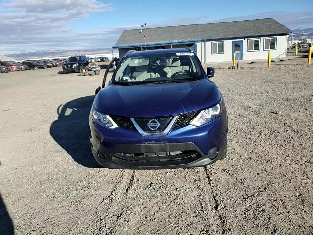 2018 Nissan Rogue - Image 11