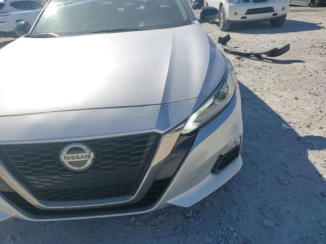 2019 Nissan Altima - Image 11
