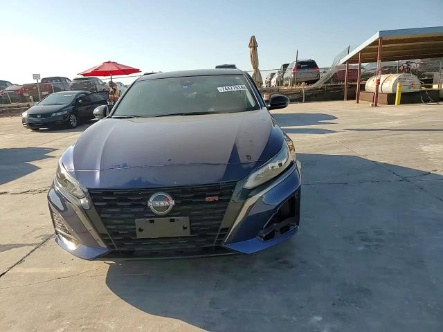 2024 Nissan Altima - Image 11