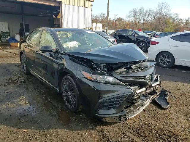 2022 Toyota Camry - Image 10