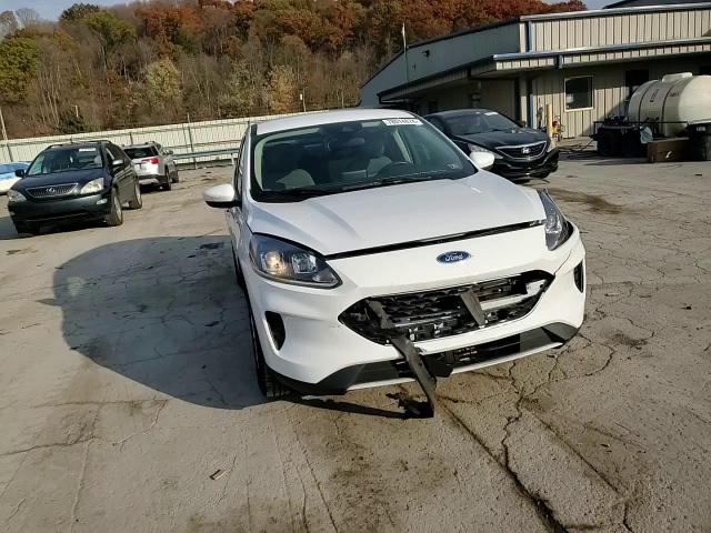 2020 Ford Escape - Image 14