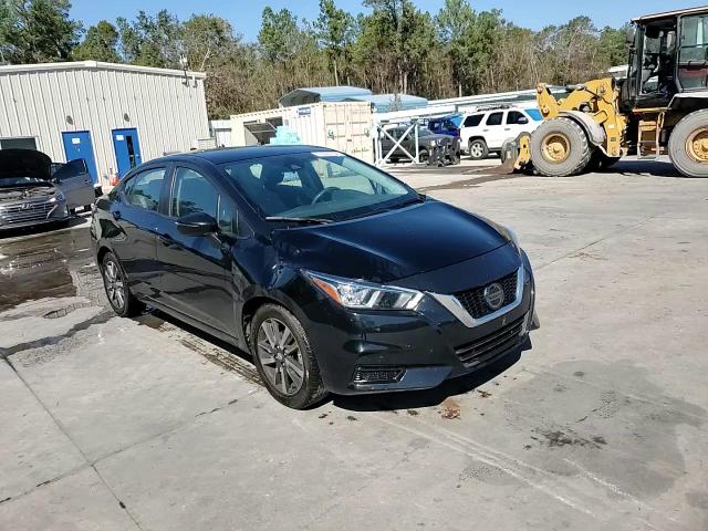 2021 Nissan Versa - Image 13