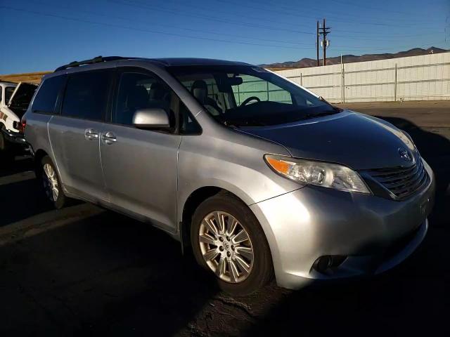 2015 Toyota Sienna Le VIN: 5TDJK3DC9FS104643 Lot: 76697254