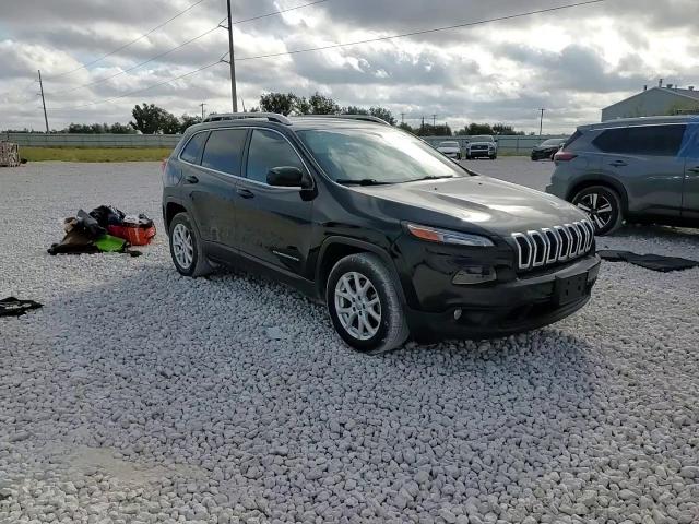 2017 Jeep Cherokee Latitude VIN: 1C4PJLCB3HW641033 Lot: 77033124