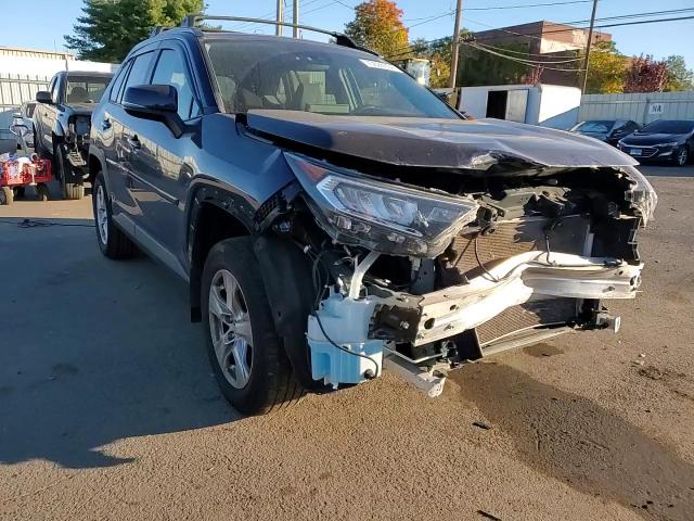 2020 Toyota Rav4 Xle VIN: 2T3P1RFV5LW104177 Lot: 75026554