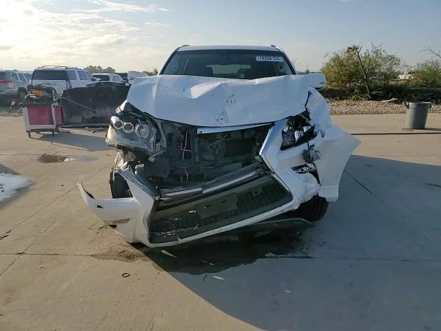 2014 Lexus GX - Image 14