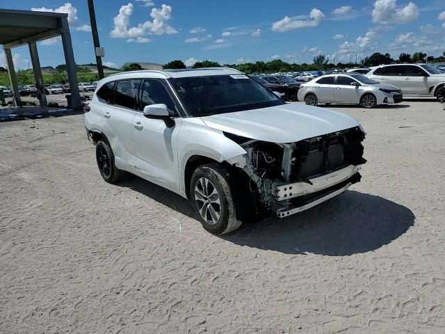 2022 Toyota Highlander Xle VIN: 5TDHZRBH7NS246273 Lot: 71541864