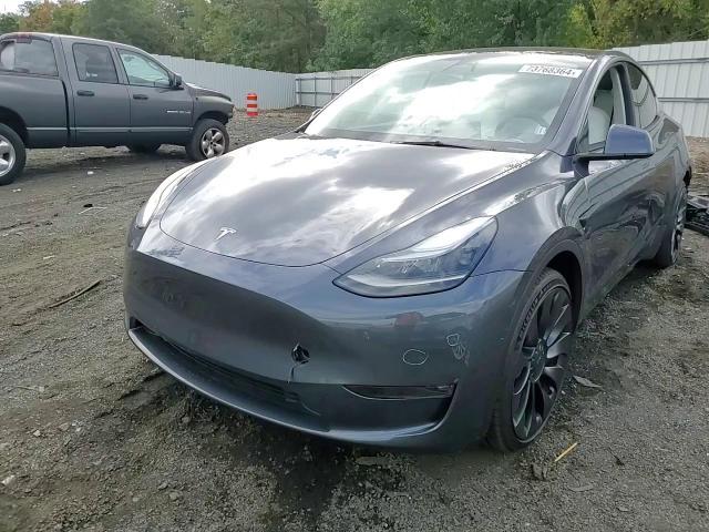 7SAYGDEFXPF644994 2023 Tesla Model Y