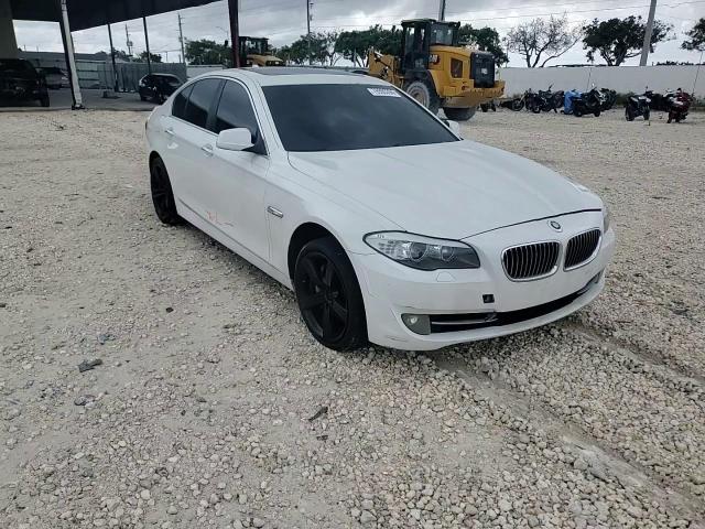 2013 BMW 535 Xi VIN: WBAFU7C58DDU66608 Lot: 76906394