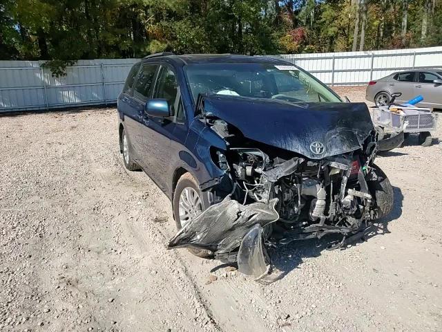 2011 Toyota Sienna Xle VIN: 5TDYK3DCXBS056742 Lot: 76980464