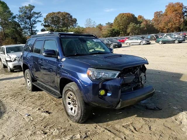 2020 Toyota 4Runner - Image 15