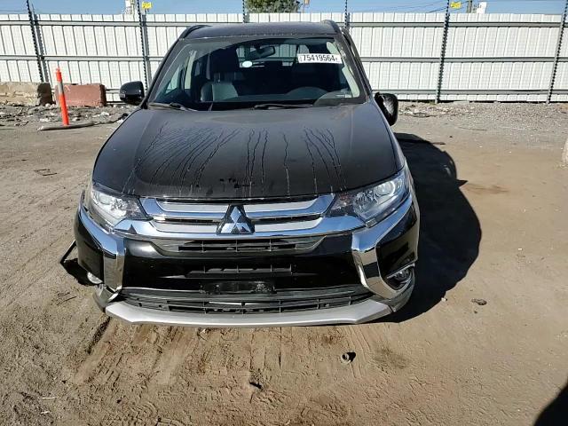 2016 Mitsubishi Outlander - Image 12