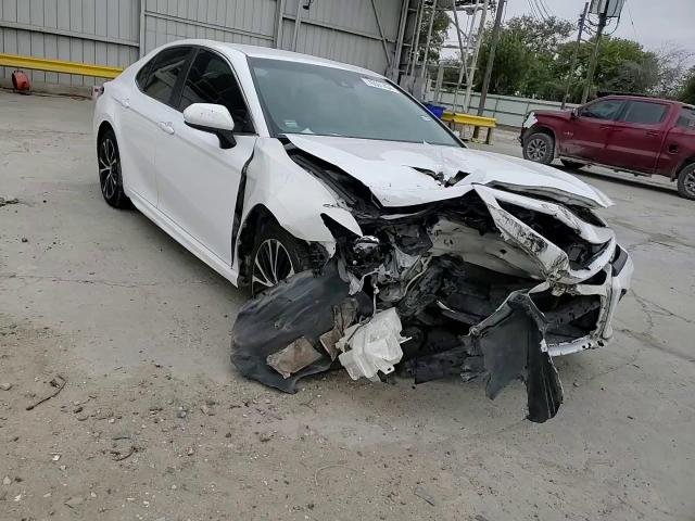 2018 Toyota Camry - Image 11