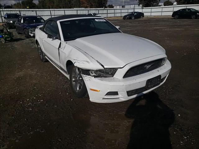 2014 Ford Mustang - Image 11