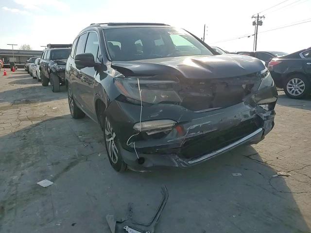 2017 Honda Pilot - Image 12