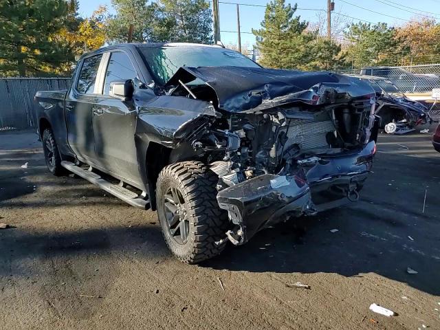 2021 Chevrolet Silverado - Image 11