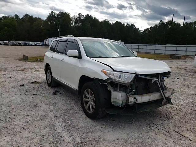 2013 Toyota Highlander Base VIN: 5TDZK3EH5DS116640 Lot: 75796944