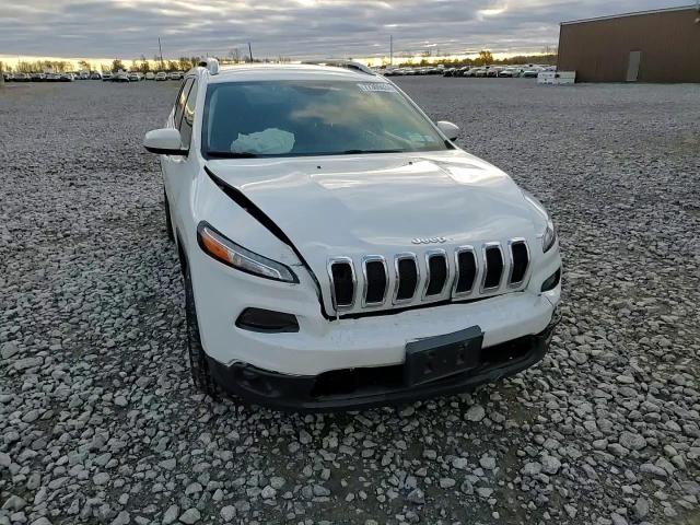 2016 Jeep Cherokee Latitude VIN: 1C4PJMCB3GW210924 Lot: 77305034