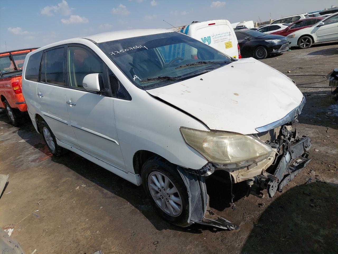 2015 TOYOTA INNOVA